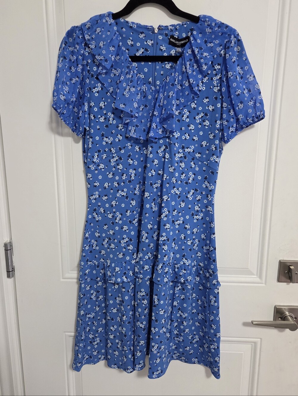 NWT - Karl Lagerfeld Paris Women's Tiered Floral Everyday Sport Dress - Size 6
